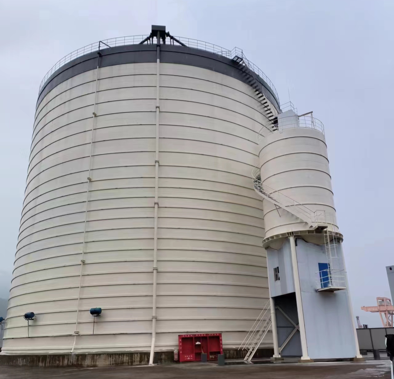 文圣10万吨水泥钢板库